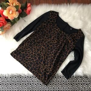 Ann Taylor Animal Print Giraffe Top Half Sleeves